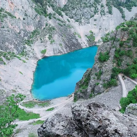 Love&joy Imotski